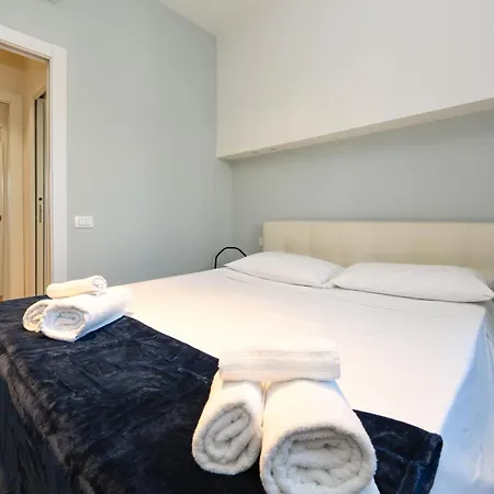 Desenzanoloft Desenzanoloft Official Partner Marriott Homes & - Giovanna House View Desenzano del Garda