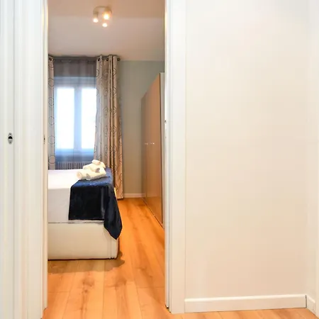 Apartamento Desenzanoloft Desenzanoloft Official Partner Marriott Homes & - Giovanna House View Desenzano del Garda