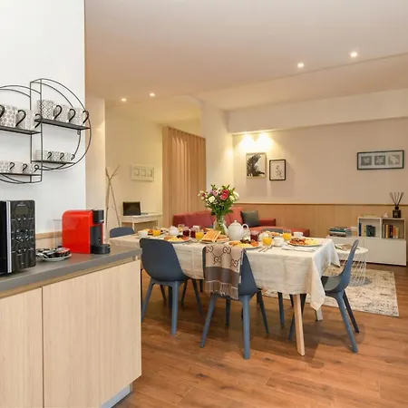 شقة Giovanna House View Desenzanoloft Official Partner Homes & By Marriott Bonvoy *