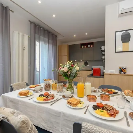 Апартаменты Giovanna House View Desenzanoloft Official Partner Homes & By Marriott Bonvoy *
