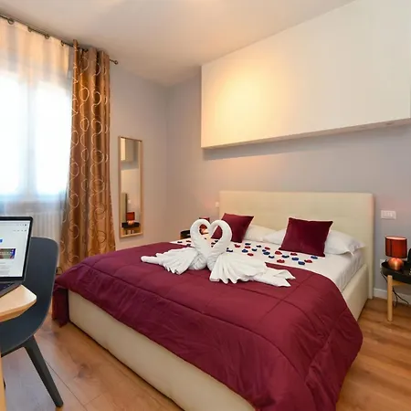 Giovanna House View Desenzanoloft Official Partner Homes & By Marriott Bonvoy Апартаменты Дезенцано-дель-Гарда